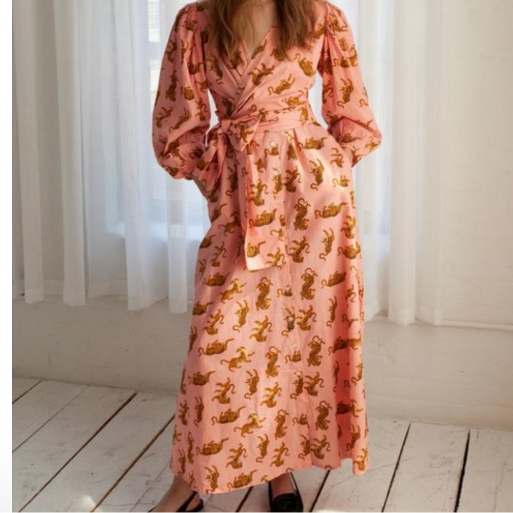 GUADALUPE BABY PINK TIGER WRAP DRESS